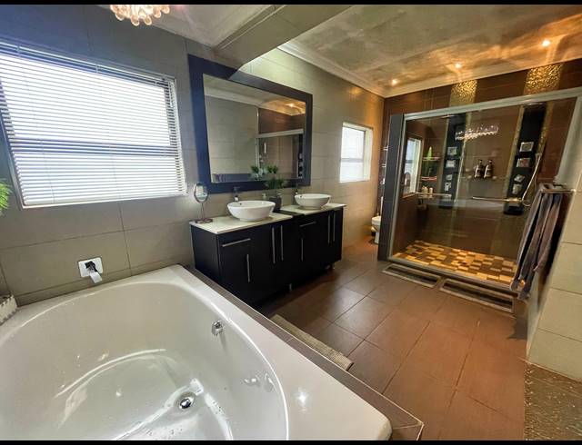 4 BEDROOM HOUSE FOR SALE IN THREE RIVERS PROPER